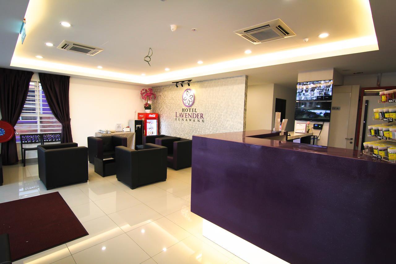 โรงแรมลาเวนเดอร์ เซนาวัง เซเรมบัน ภายนอก รูปภาพ